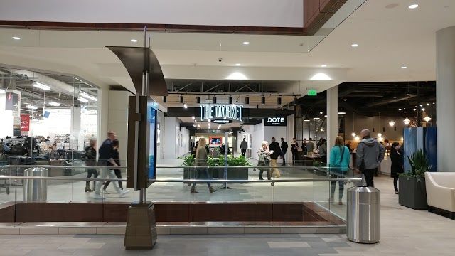 Lincoln Square South